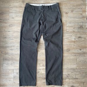 Men’s Old Navy Classic Straight Chino Pants 31/32